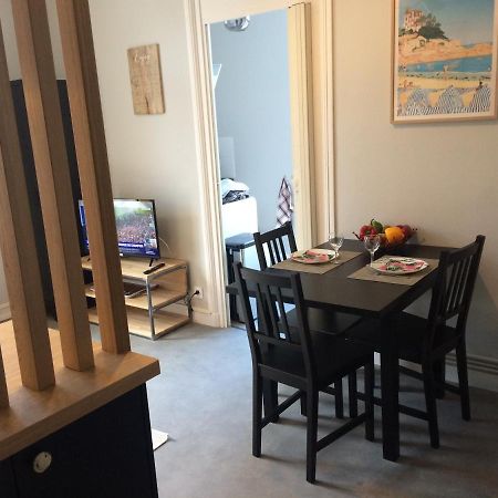 Dinard: Studio A 100 M De La Plage De L'Ecluse Exterior photo